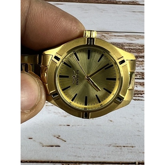 Invicta Womens 18030 Pro Diver Gold Tone Stainless Steel Watch Used - Picture 5 of 9
